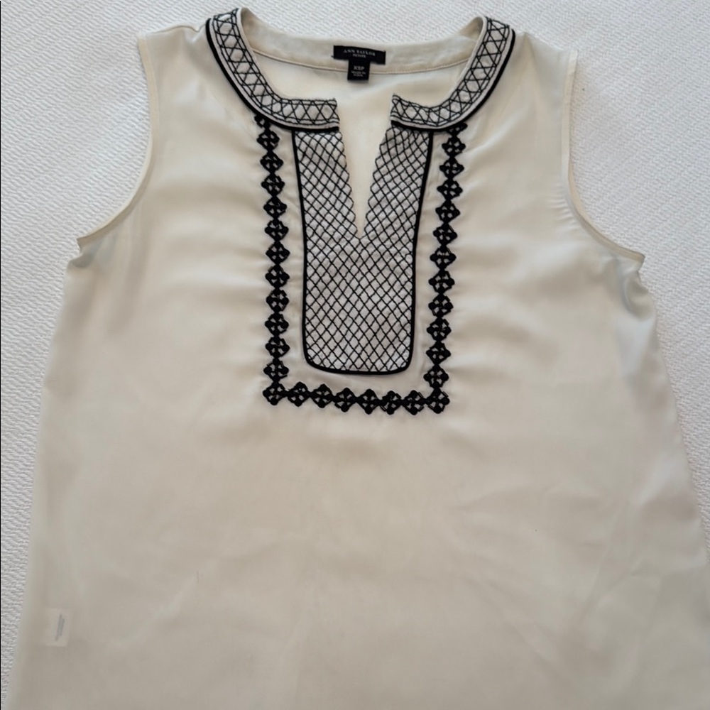 Ann Taylor Cream Sleeveless Embellished Blouse